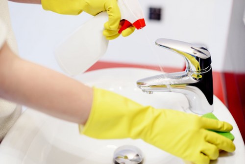 Leather sofa cleaning and conditioning service in Hammersmith