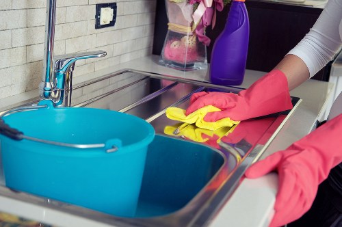 Deep cleaning a Hammersmith rental bathroom before move-out